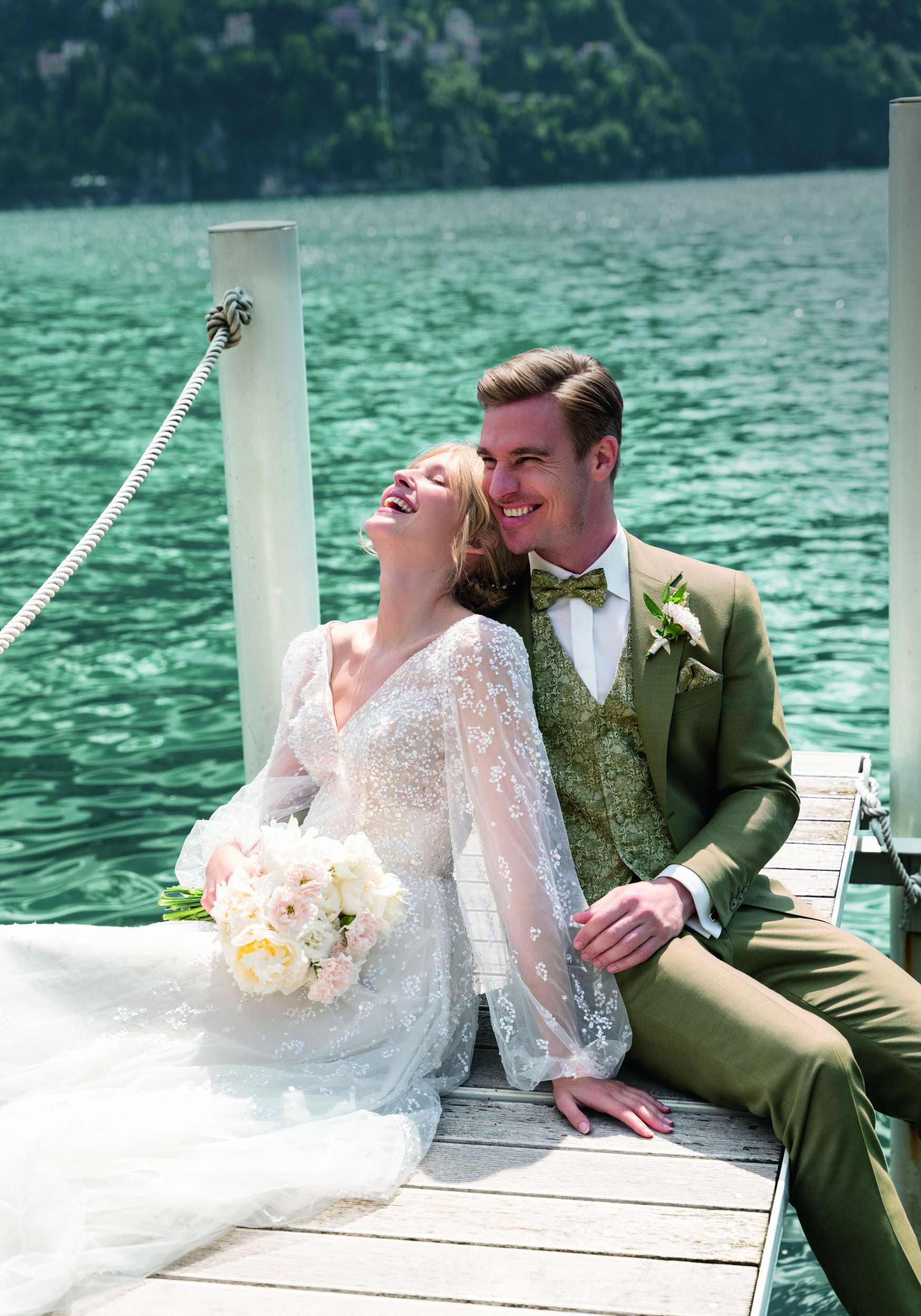 Wilvorst slim fit borostyán zöld esküvoi öltöny